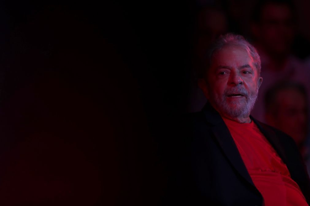Tribunal brasileiro julga recurso contra a condenação de Lula da Silva