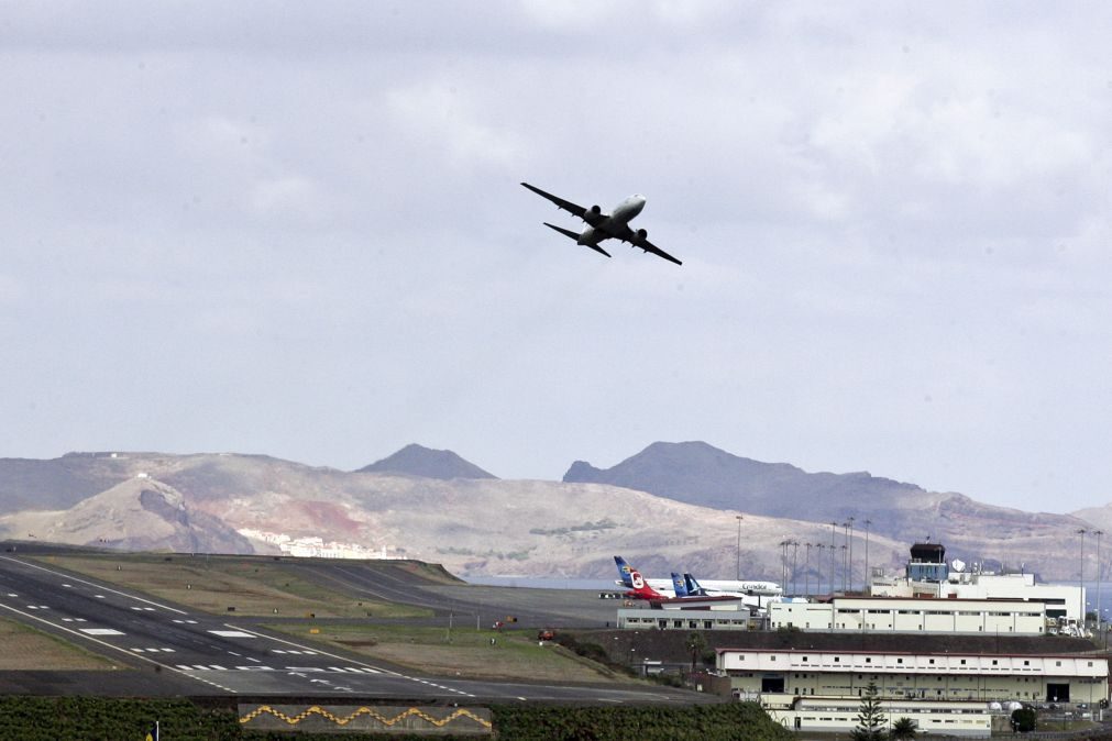 Vento diminuiu e permitiu a aterragem de cinco aviões na Madeira