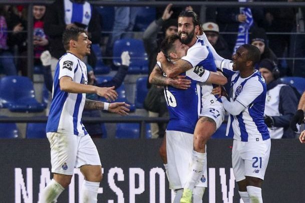 FC Porto goleia em Chaves e mantém liderança da I Liga [vídeos]