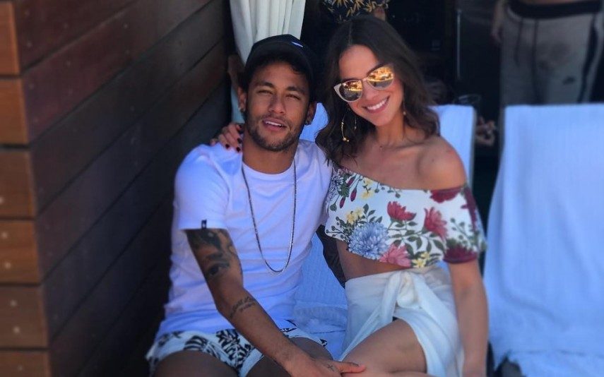 Neymar surge nu por vingança a Bruna Marquezine