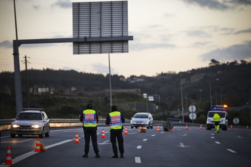Acidente em cadeia no IC19 condiciona trânsito e dificulta acesso a Lisboa