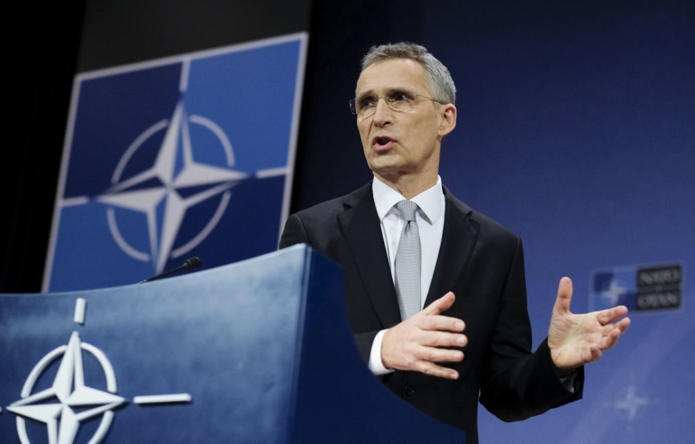 Secretário-geral da NATO diz que UE sozinha 