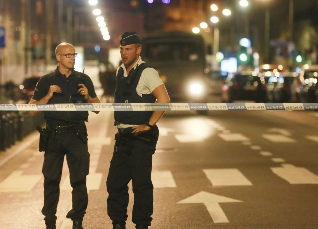 Última hora: Homem armado lança o caos em Bruxelas (em atualização)