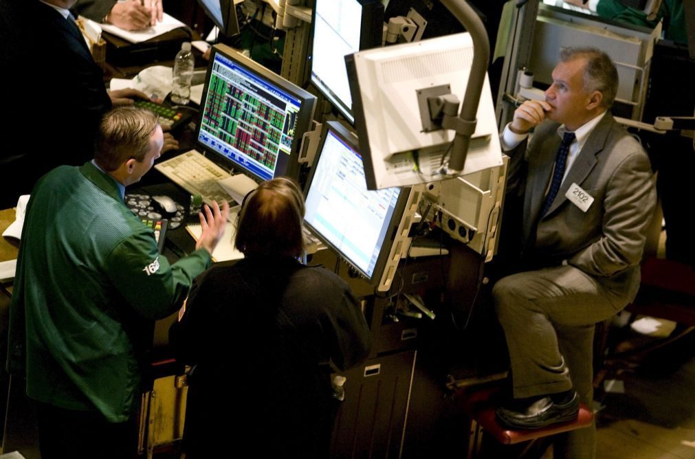 Wall Street negoceia em alta após vendas da sessão anterior