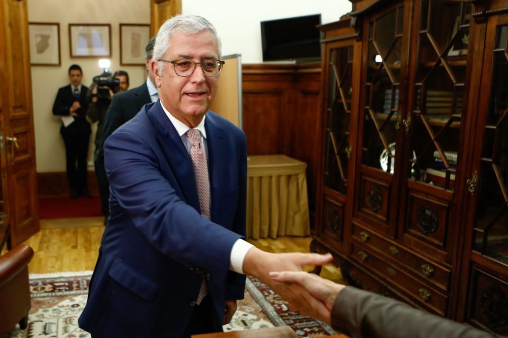 Fernando Negrão foi eleito líder parlamentar do PSD com 39,7% dos votos