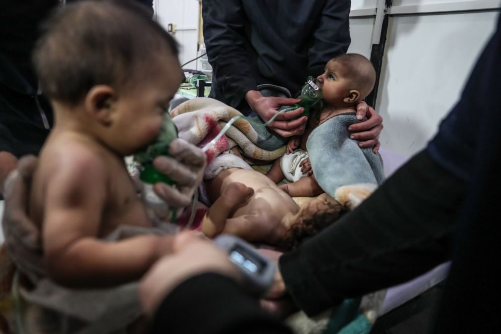 Ainda não saíram civis de Ghouta oriental, Síria, apesar da trégua humanitária