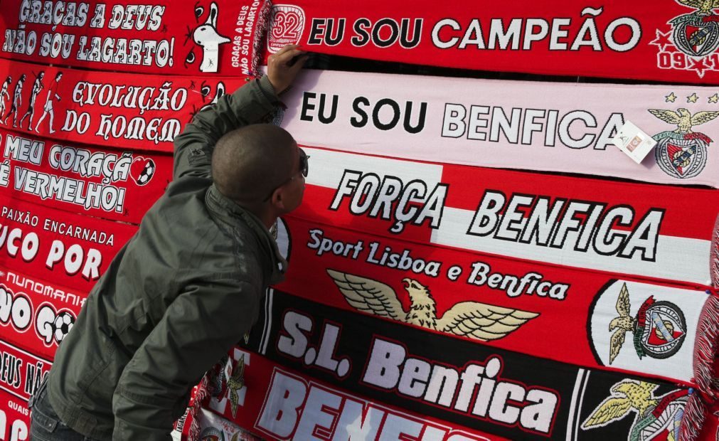 Benfica nega ter sabido de buscas antecipadamente