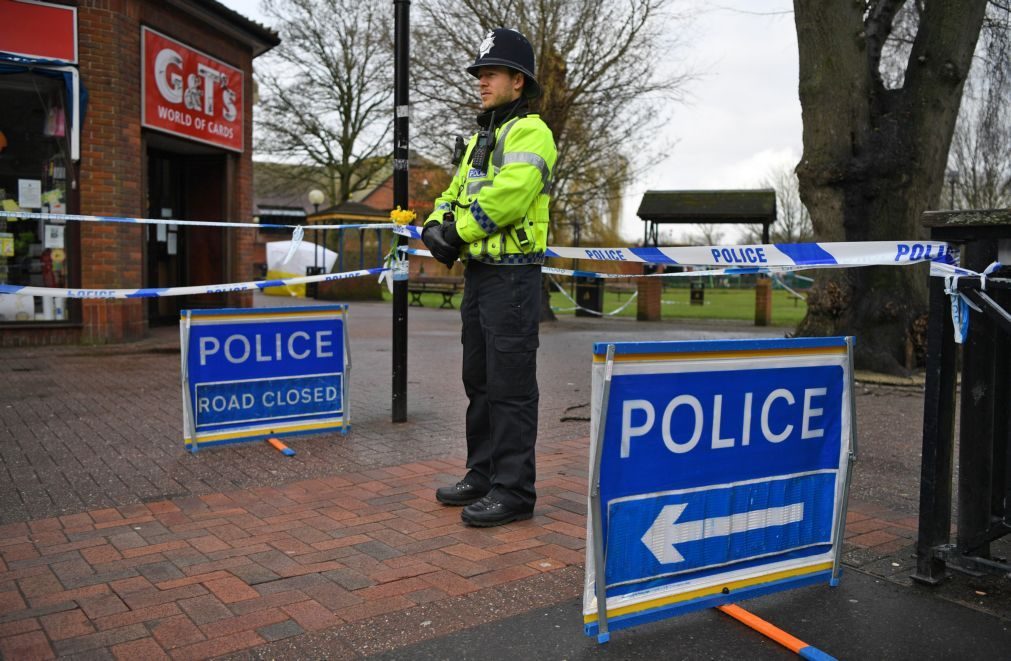 Embaixada russa em Londres pede inquérito sobre envenenamento de ex-espião