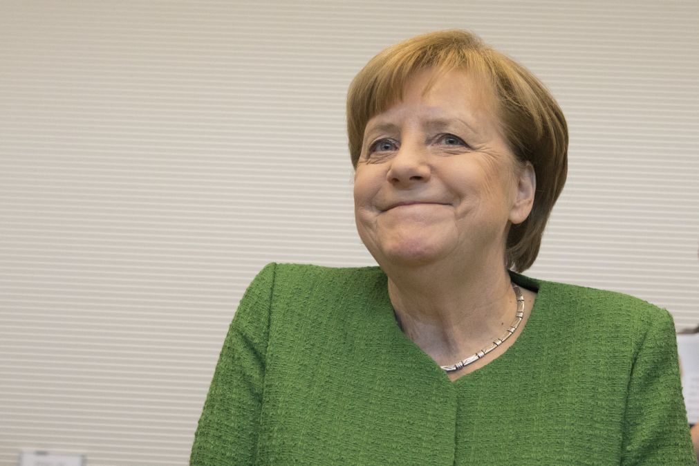 Angela Merkel reconduzida no quarto mandato como chanceler da Alemanha