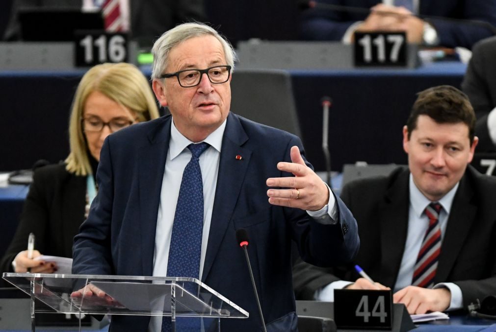 Juncker rende homenagem a Portugal por «belo desempenho coletivo» em que muitos não acreditavam