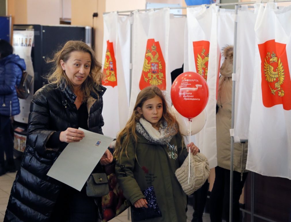 Oposição e ONG denunciam milhares de irregularidades nas eleições na Rússia