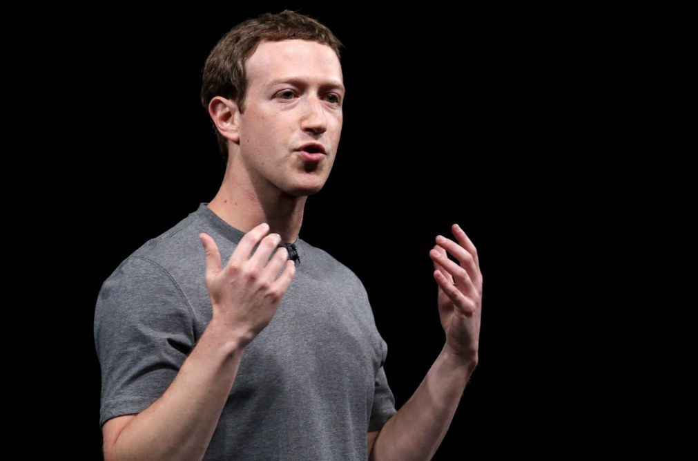 Comissão parlamentar britânica quer ouvir Zuckerberg sobre uso ilegal de dados