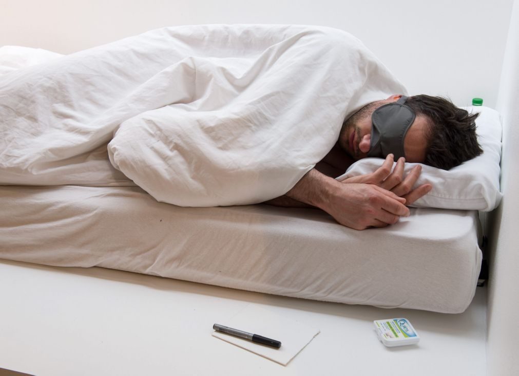 Especialistas do sono alertam para riscos da mudança da hora na saúde