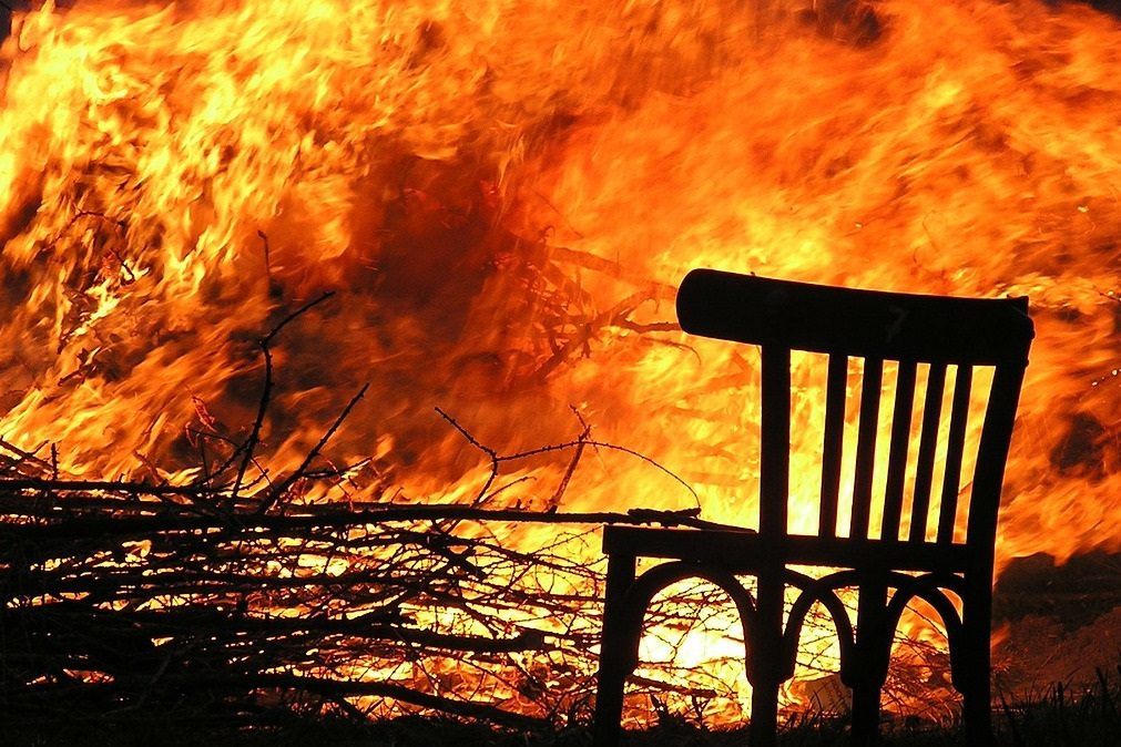 Setúbal: Incêndio provoca 15 feridos e um desalojado