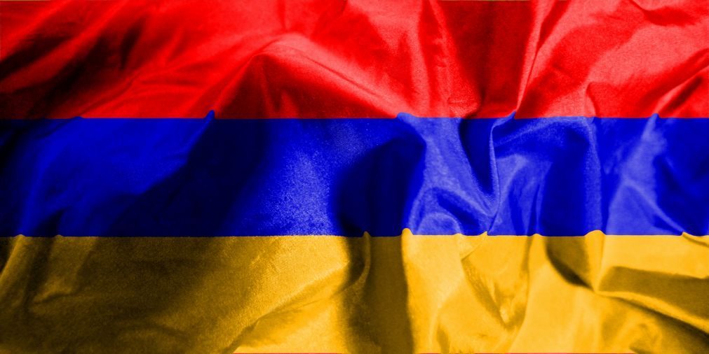 Líder da oposição arménia detido pela polícia