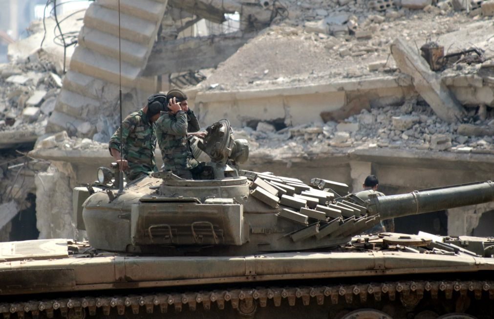 Pelo menos 26 mortos em ataque com mísseis contra posições militares sírias