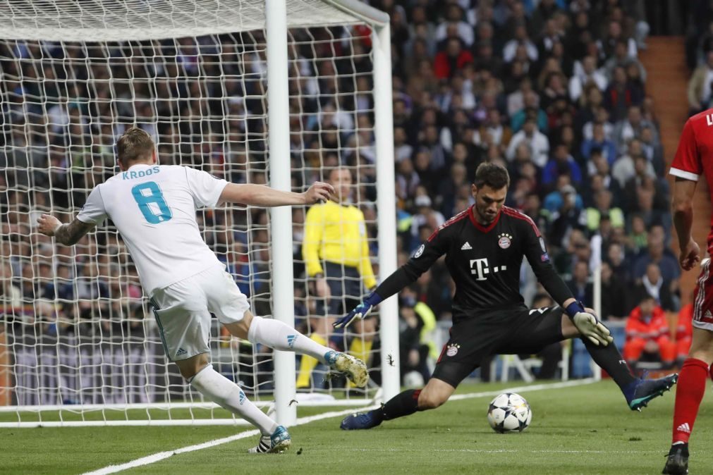 Guarda-redes do Bayern diz que não consegue explicar erro contra Real Madrid