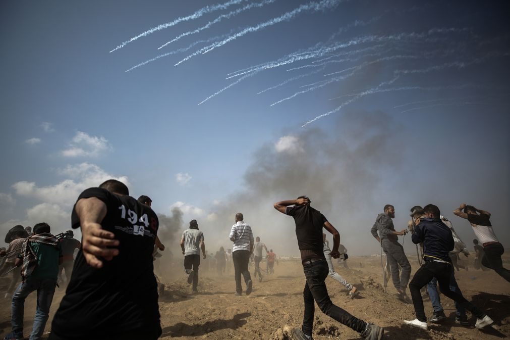 Dezasseis palestinianos mortos e 500 feridos em Gaza