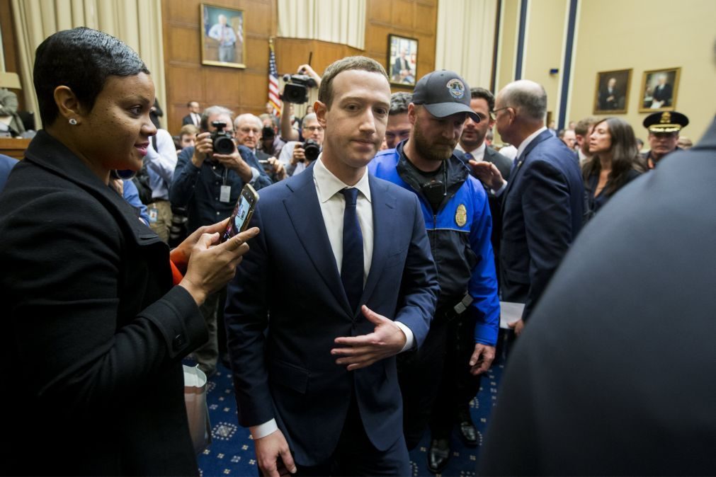 Zuckerberg no Parlamento Europeu terça-feira para explicar uso de dados pessoais