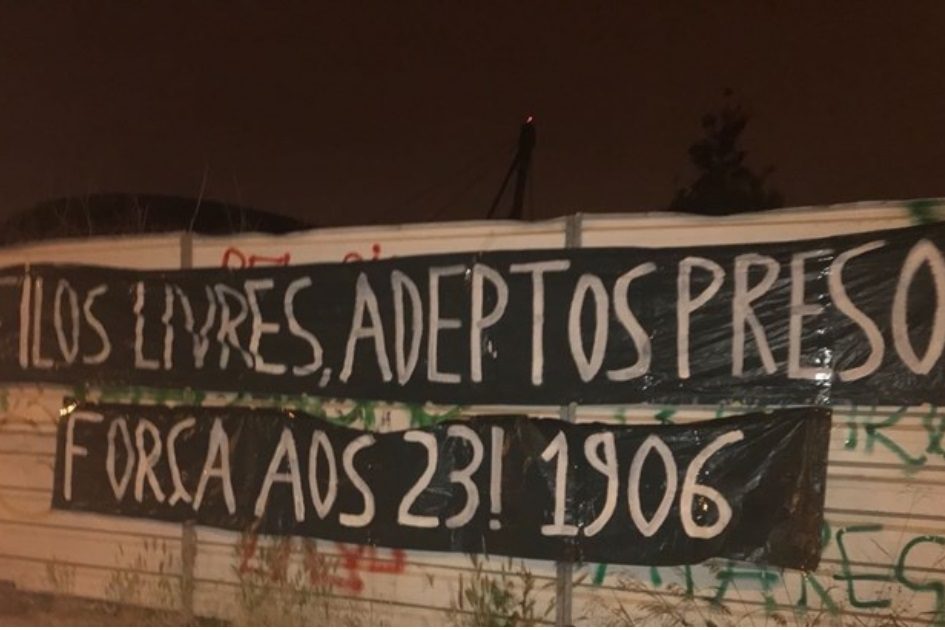 Sporting: Adeptos deixam mensagem de apoio a agressores de Alcochete em Alvalade
