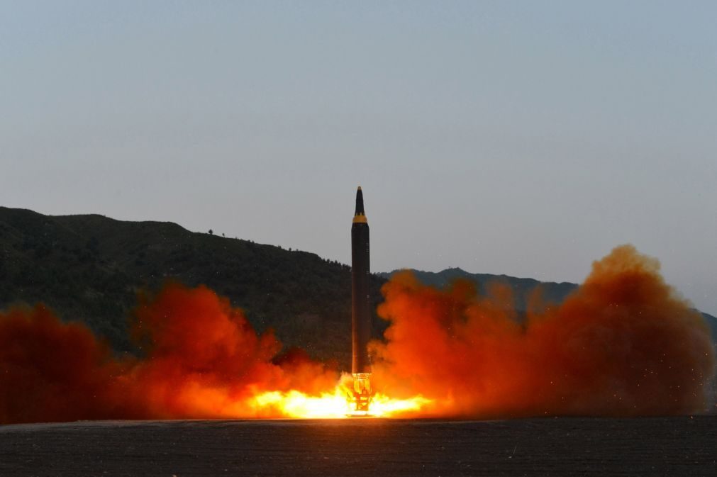 Coreia do Norte deve iniciar hoje desmantelamento de base nuclear