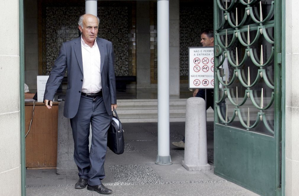 Deputado José Manuel Coelho condenado a ano e meio de prisão domiciliária
