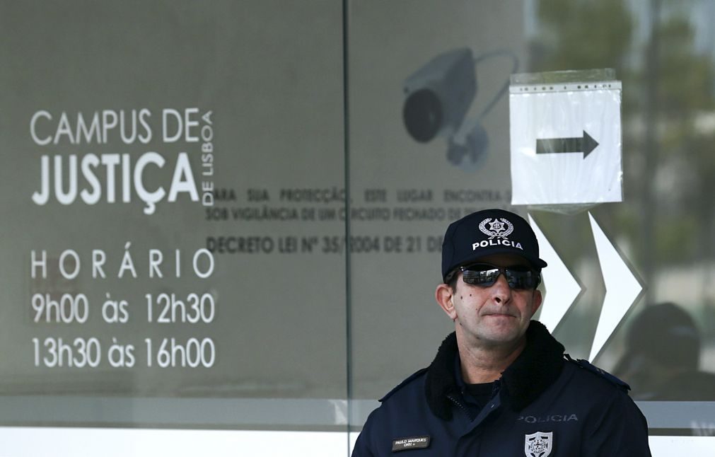 Crimes de corrupção duplicam num ano em Portugal