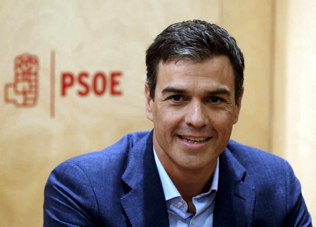 Pedro Sánchez prestou juramento como chefe do Governo Espanhol