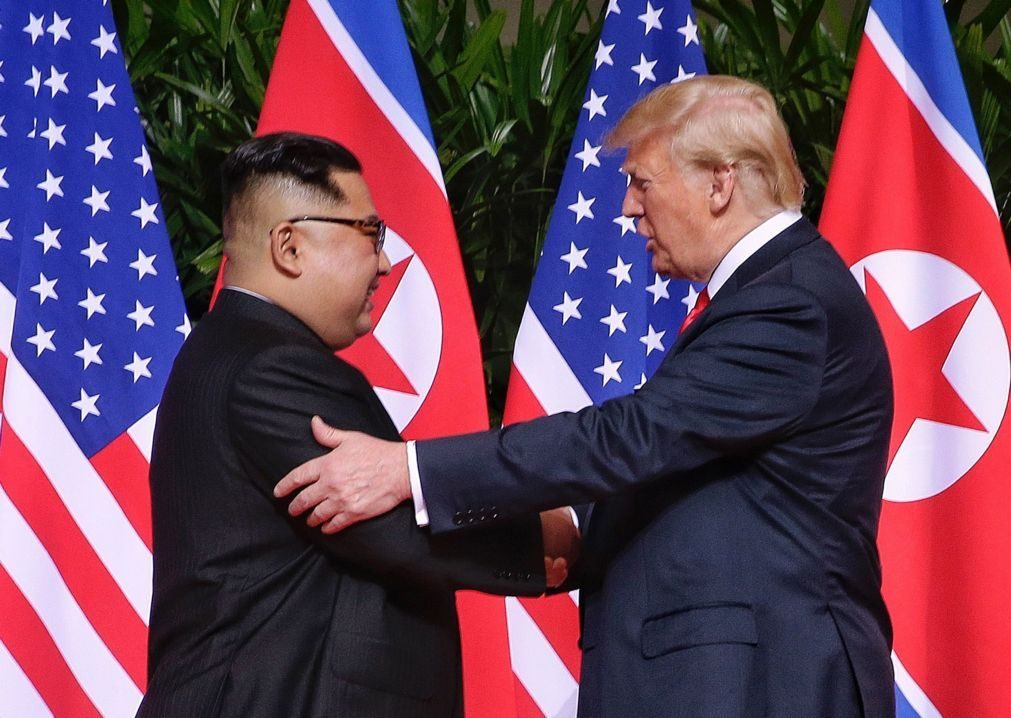 O que diz o acordo histórico entre Donald Trump e Kim-Jong-un? Leia aqui