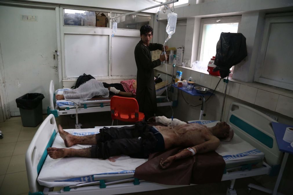 Afeganistão: 18 mortos e 49 feridos em atentado suicida