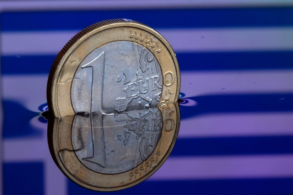Alemanha ganhou indiretamente 2.900 ME com a crise grega