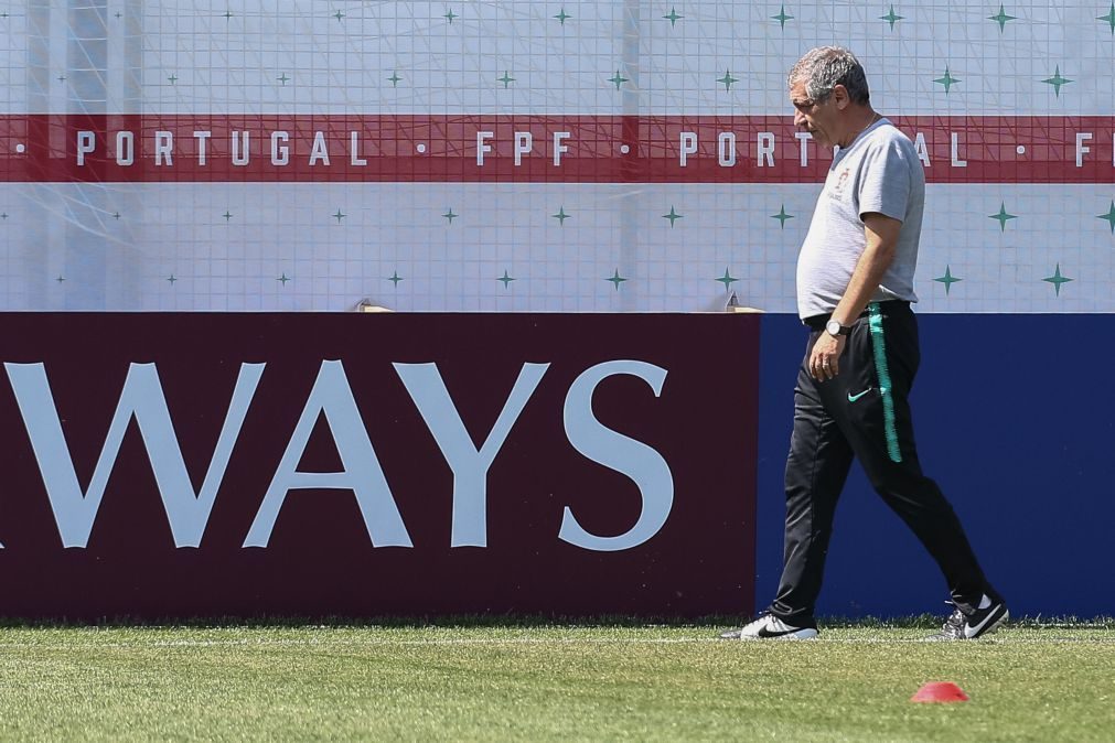 Fernando Santos acredita que fica mais uns tempos no Mundial 2018