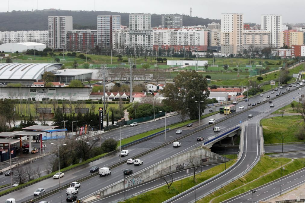 Obras condicionam trânsito até setembro na 2.ª Circular, em Lisboa