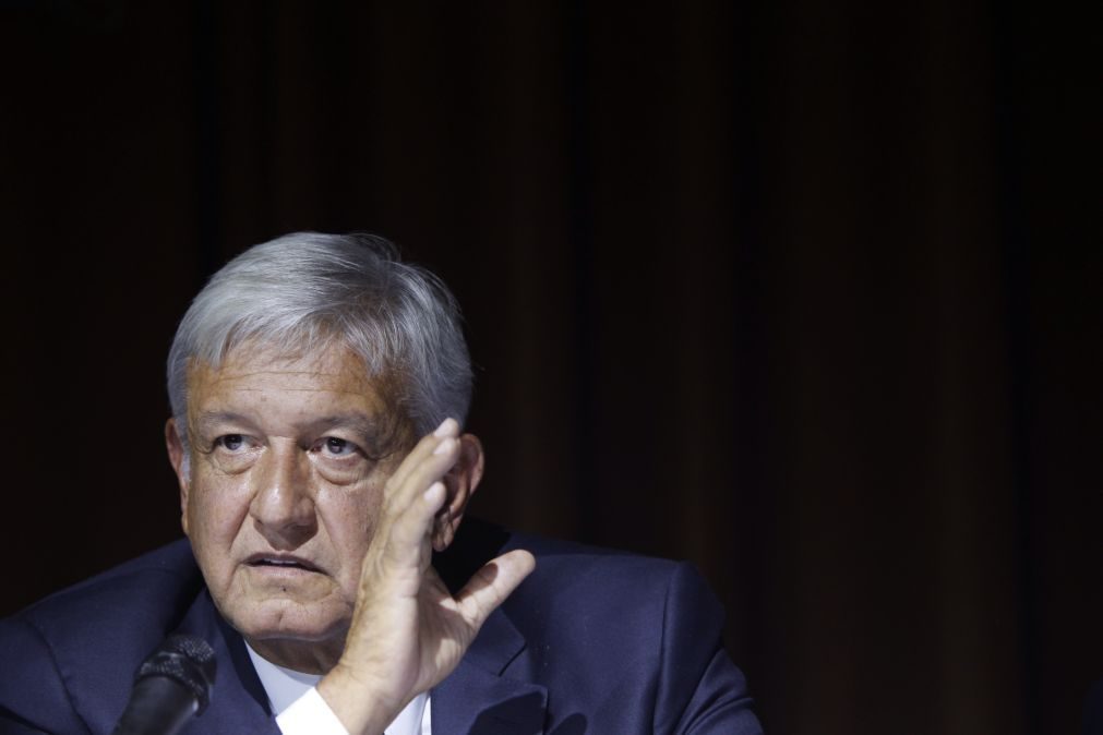 Futuro Presidente do México anuncia corte no próprio salário