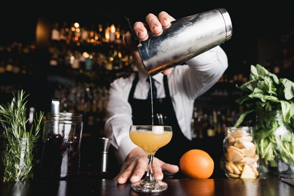 São estes os 10 bares com os melhores cocktails do Porto
