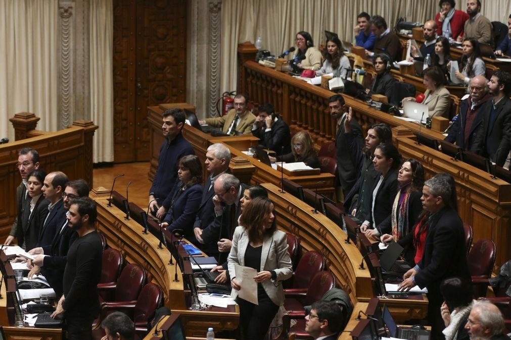 Parlamento aprova intervenção das autarquias e dos condóminos no alojamento local