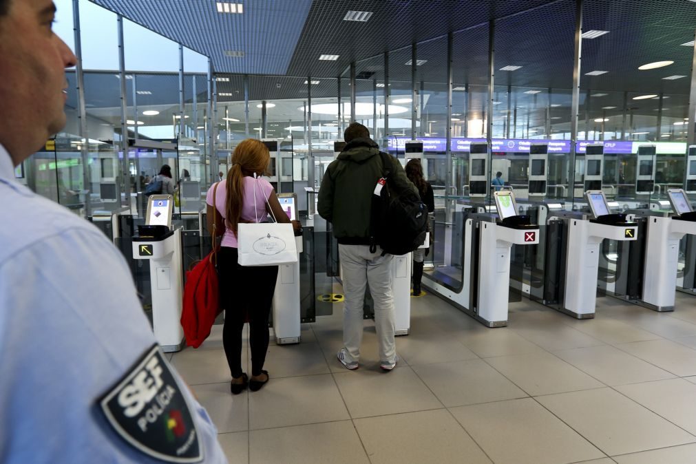 Bruxelas quer que taxa aeroportuária em Lisboa seja também paga por residentes