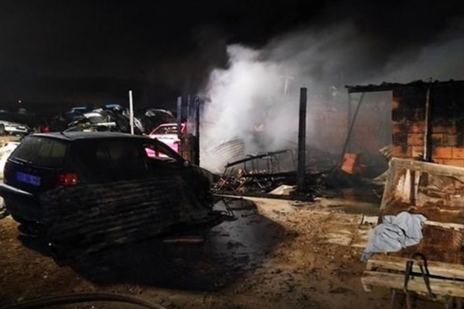 Quatro das 14 famílias afetadas por incêndio em bairro de Loures foram realojadas