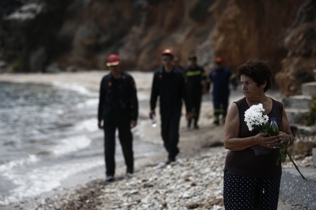 Incêndios na Grécia: 93 mortos e dois corpos resgatados