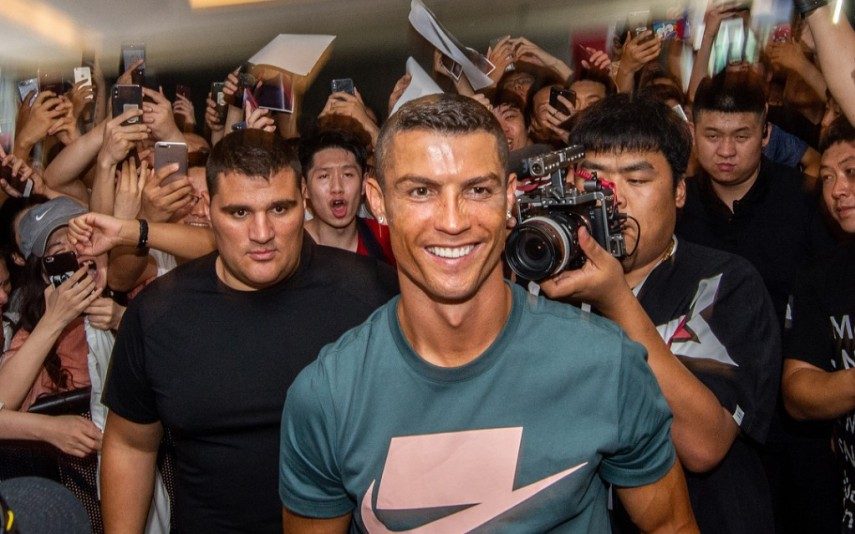 Cristiano Ronaldo e futebolistas internacionais apoiam criança que sofreu ataque cardíaco