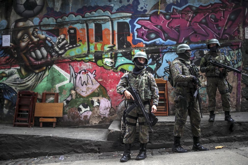 Mortes violentas no Brasil batem recorde e chegam a 63.880 casos