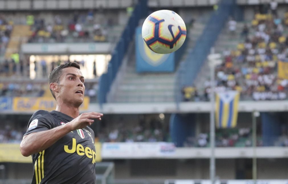 Crisitano Ronaldo diz que sair de Espanha foi «decisão difícil»
