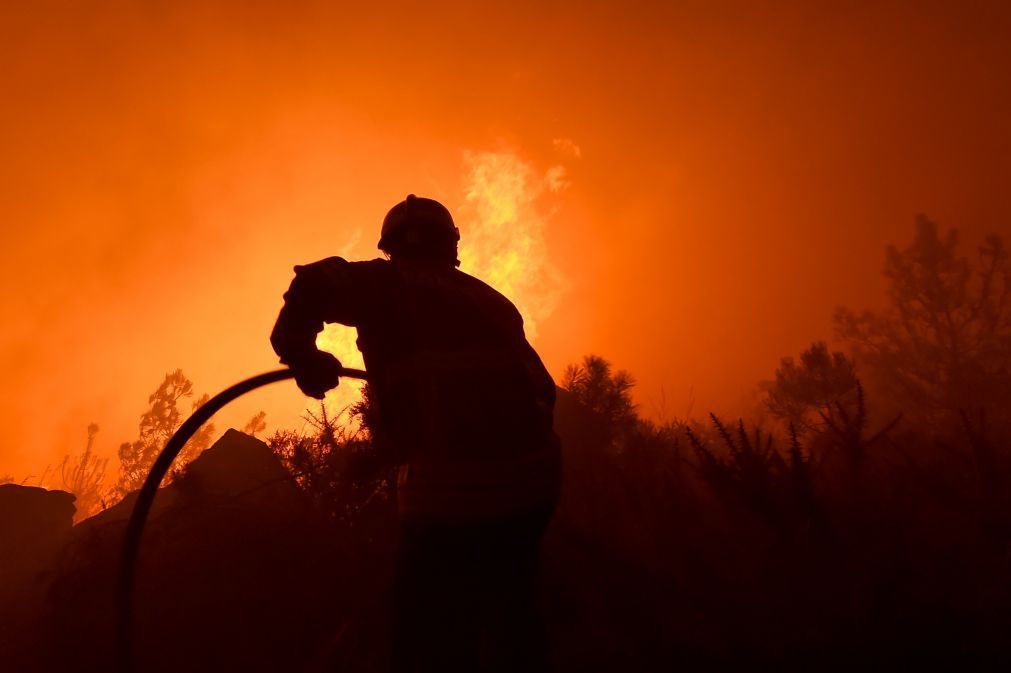 Incêndio em Carnide obriga à evacuação de infantário