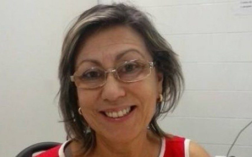 Pais dos alunos de Amélia Fialho homenageiam professora morta pela filha