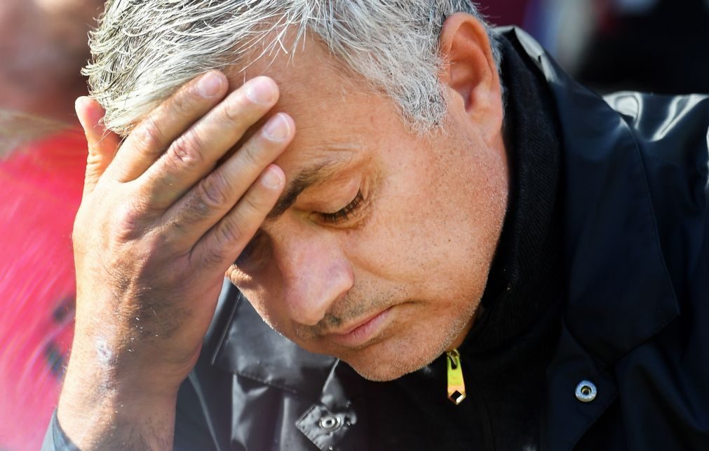 Manchester United e José Mourinho perdem outra vez