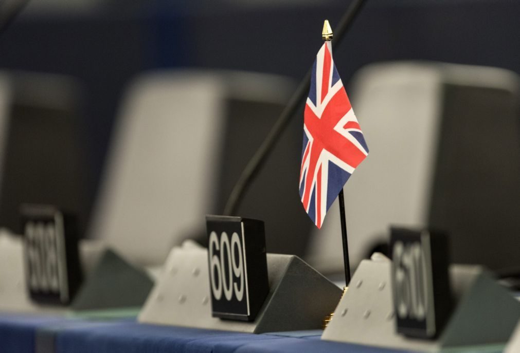 Parlamento britânico vota contra Brexit sem acordo