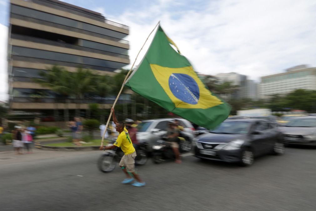 Crimes eleitorais no Brasil levam 58 pessoas à prisão e 1.956 urnas são substituídas