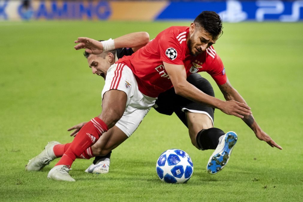 Benfica e Bayern defrontam-se em 'crise' num jogo crucial para as 'águias'
