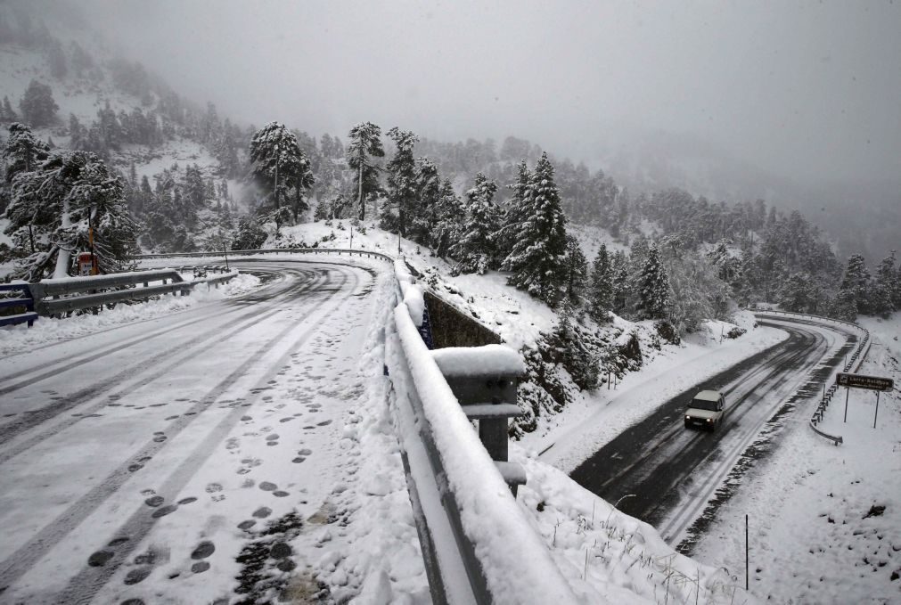 Aumento da temperatura vai reduzir drasticamente a neve dos Pirenéus