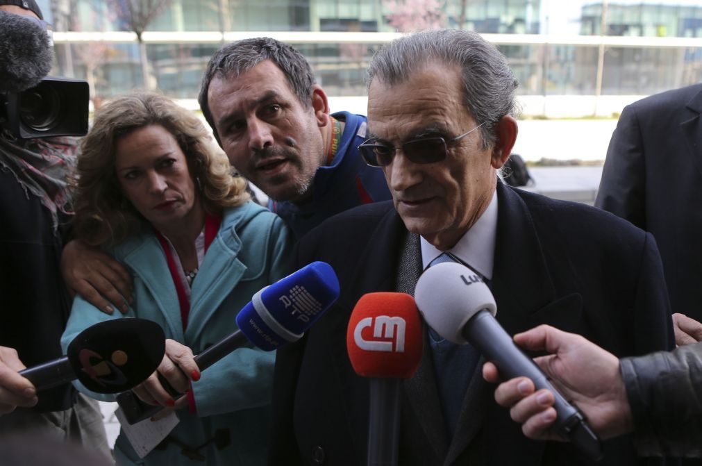 Ex-presidente do BPN condenado a mais um ano de prisão. Oliveira e Costa enfrenta 15 anos de cadeia